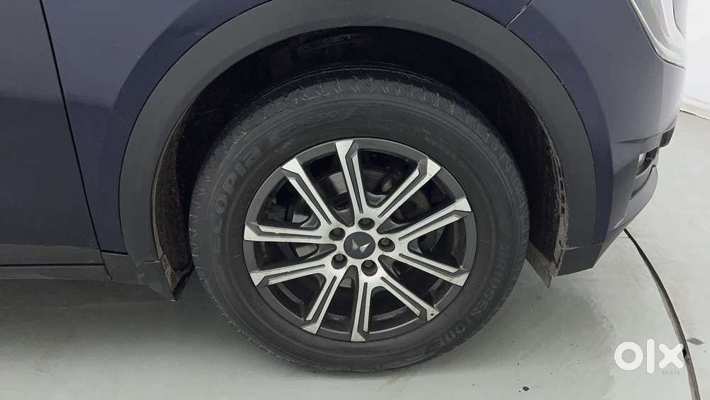 Mahindra Xuv700 2.2 Ax 7 Diesel At Str, 2022, Diesel
