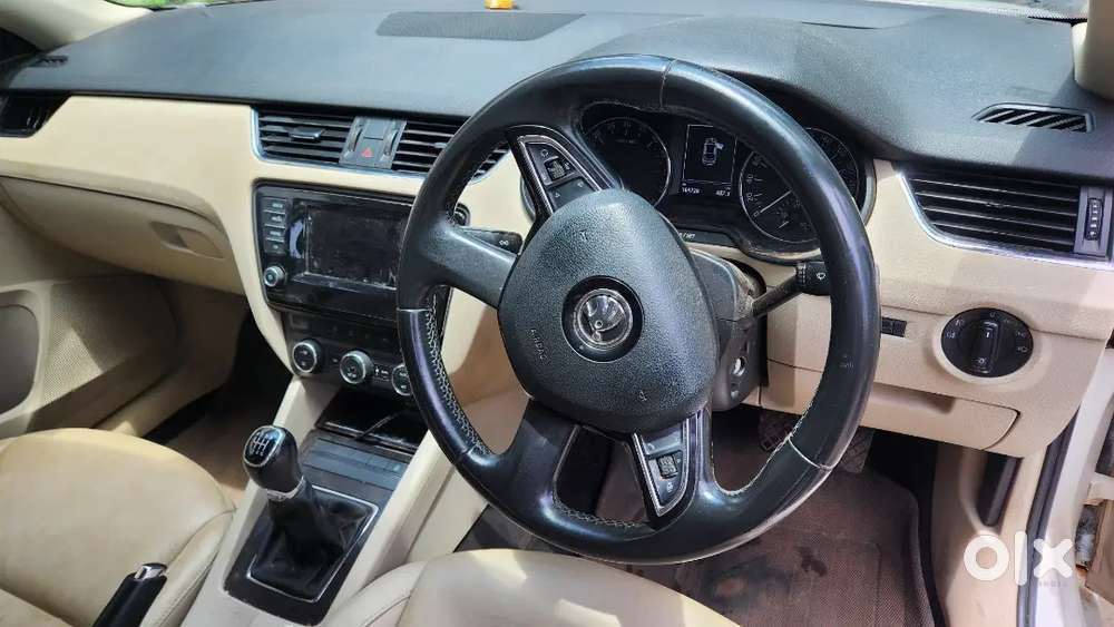 Skoda Octavia Ambition 2014 Car