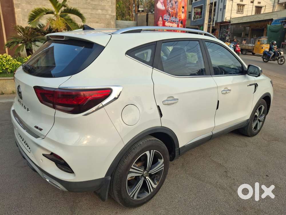 Mg Astor 1.5 Savvy Cvt S Red, 2023, Petrol