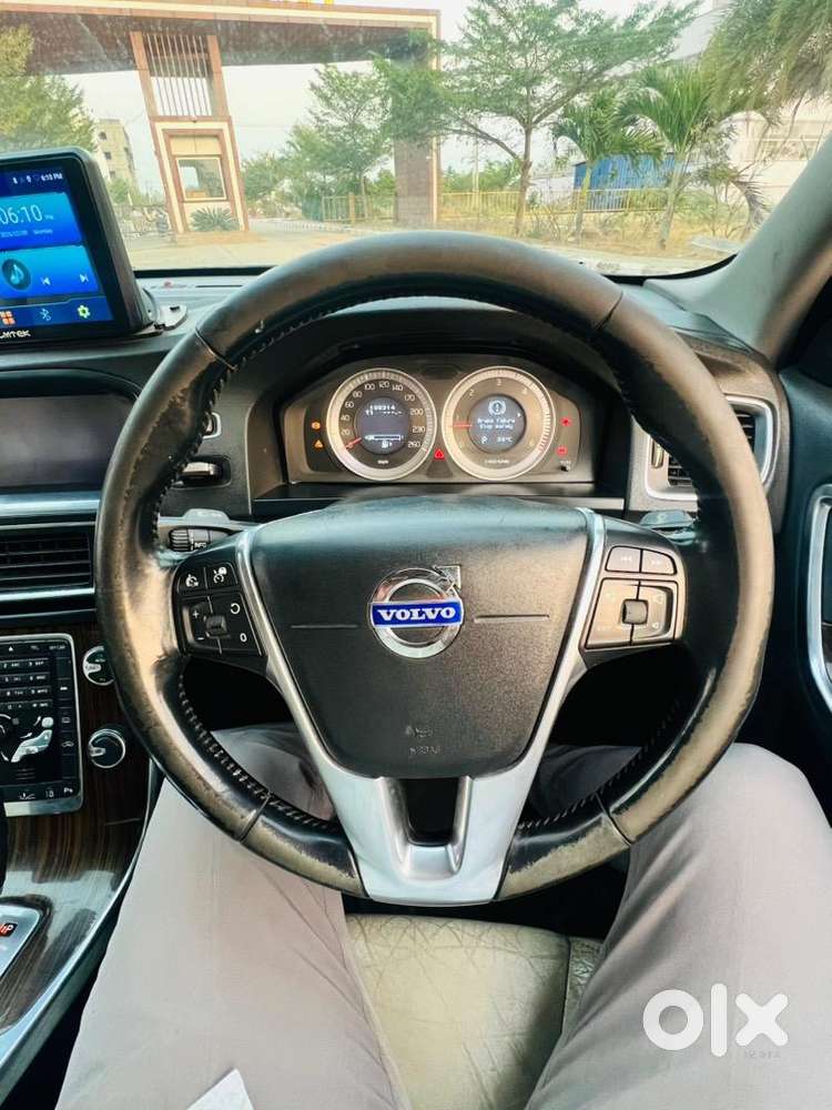 Volvo S60 2011 Diesel Well Maintained