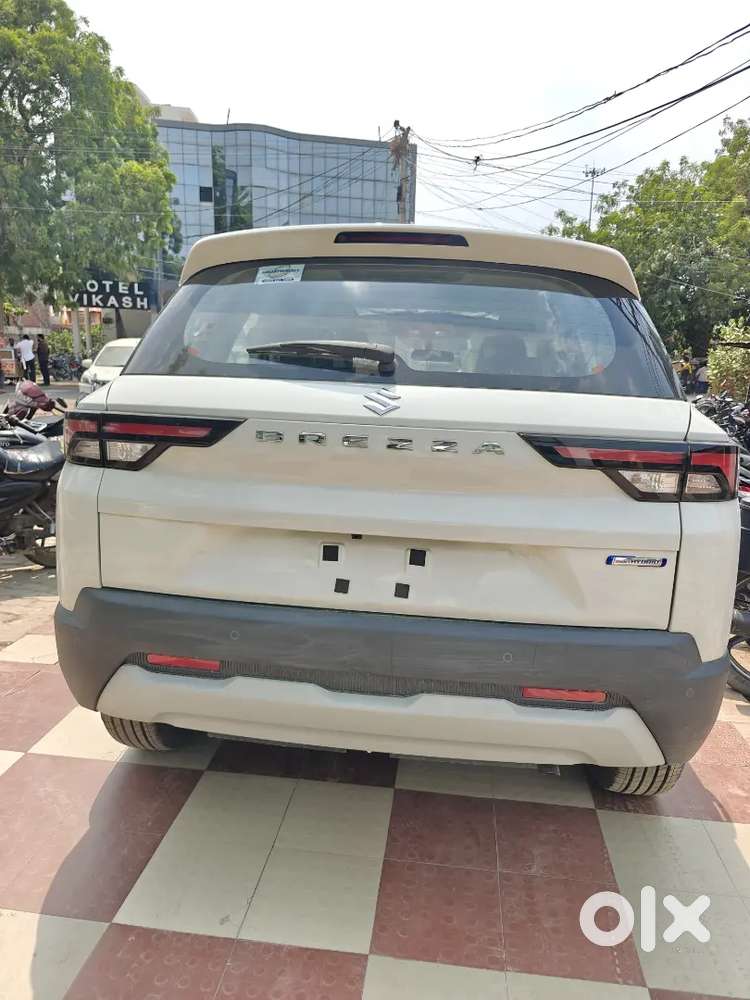 Maruti Brezza Zxi 2026