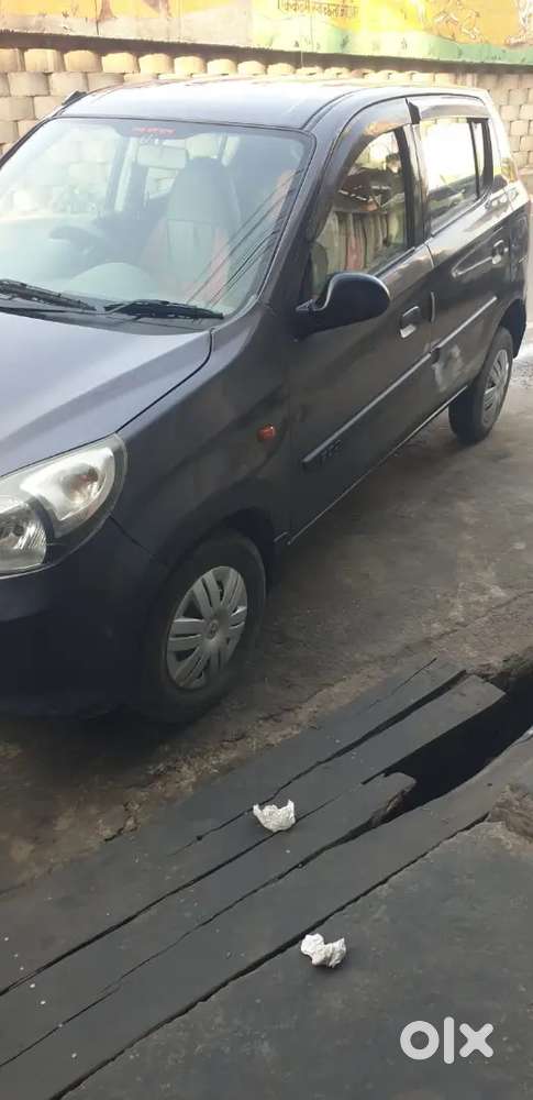 Good Condition Car Engine Original Tyre Ok Ac Working Music System