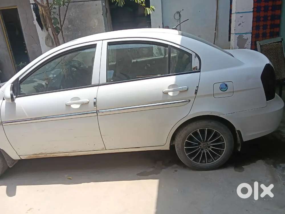 Hyundai Verna 2010 Diesel 99500 Km Driven