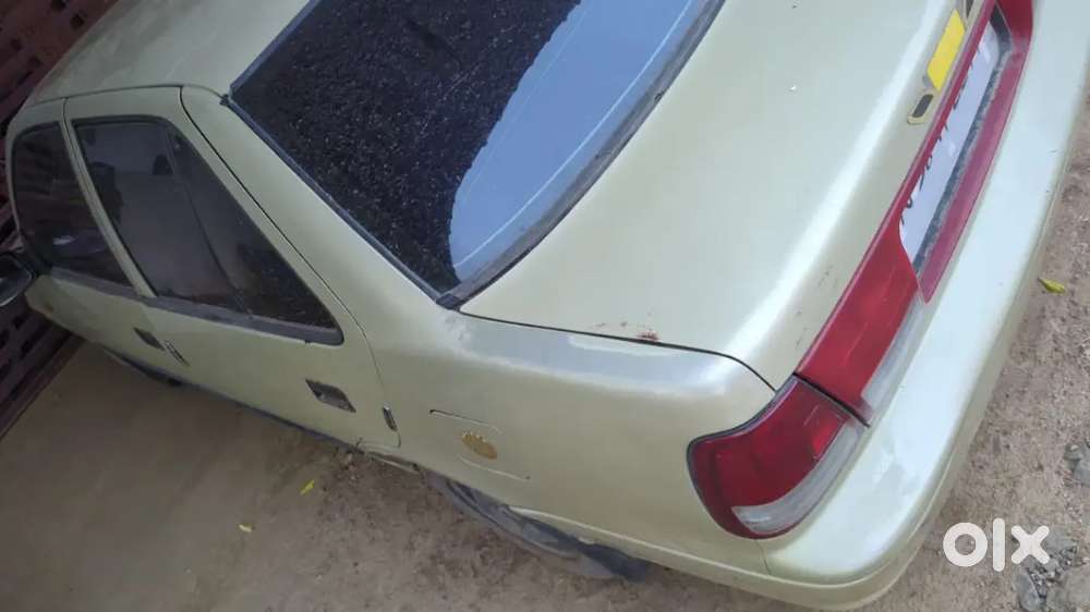 Maruti Suzuki Esteem Lpg 1999
