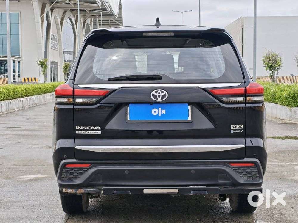 Toyota Innova Hycross 2.0 Vx Hybrid 7 Str, 2025, Cng & Hybrids