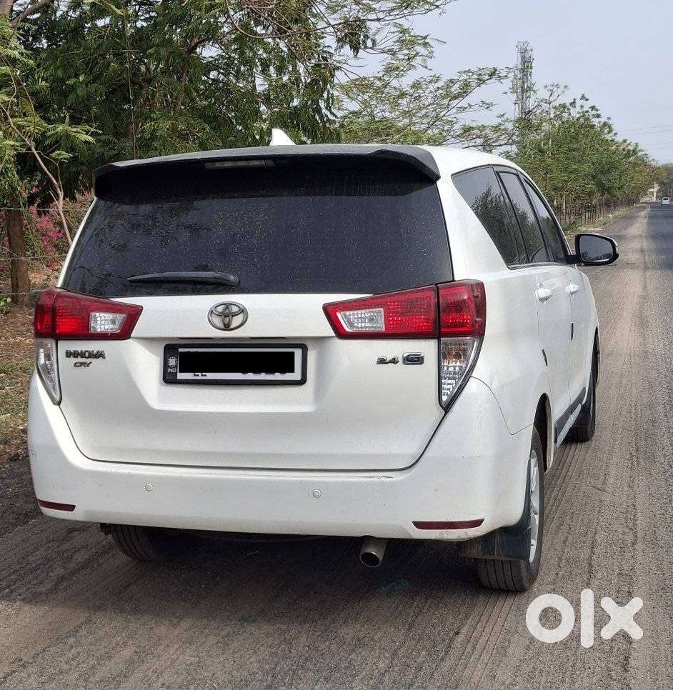 Toyota Innova Crysta