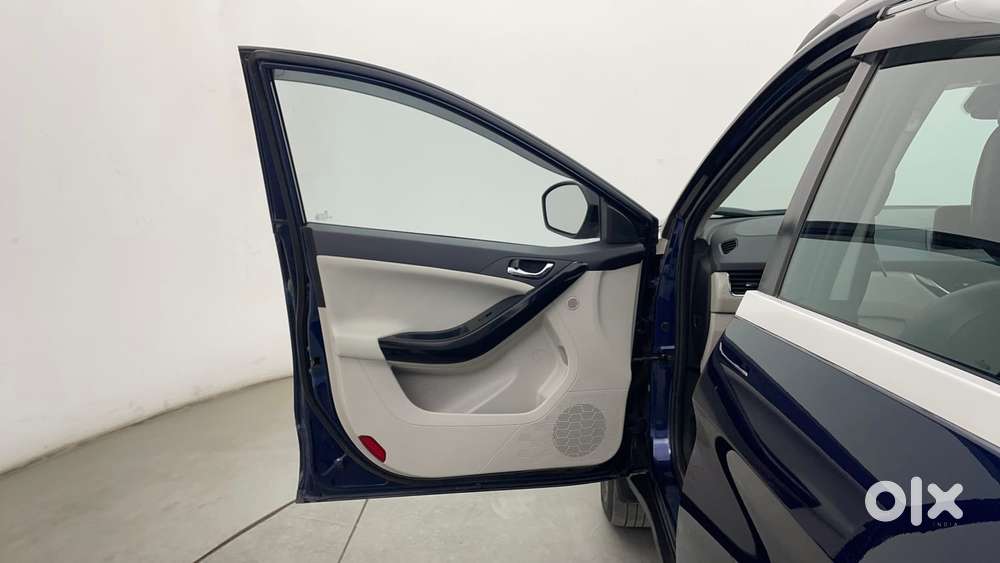 Tata Nexon Xz Plus Luxs, 2023, Petrol