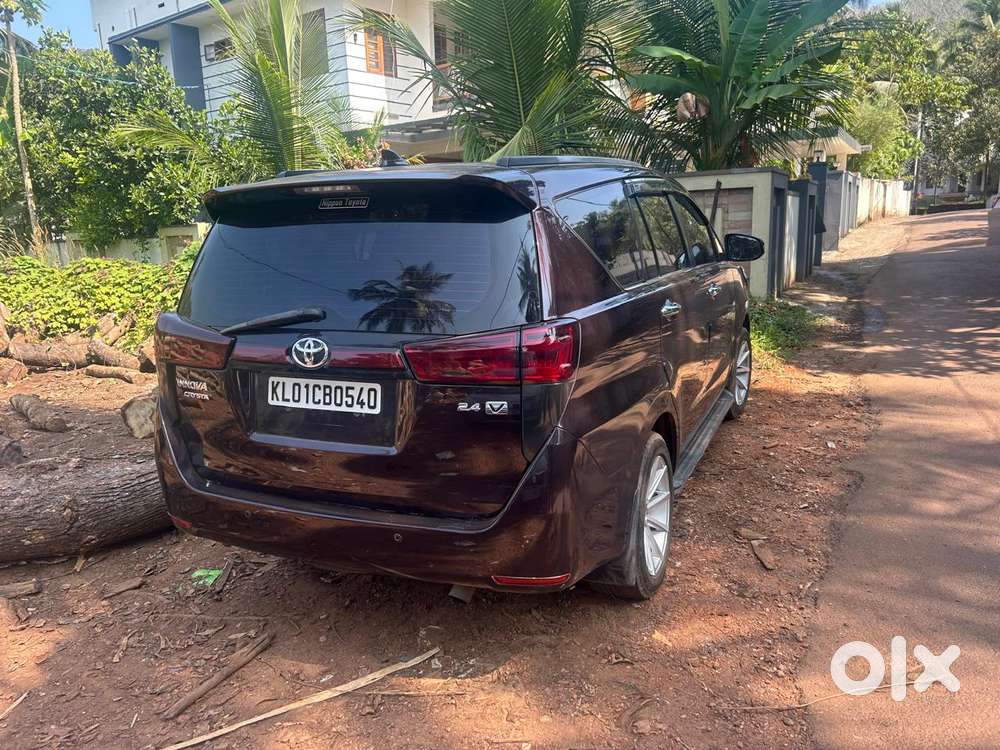 Toyota Innova Crysta