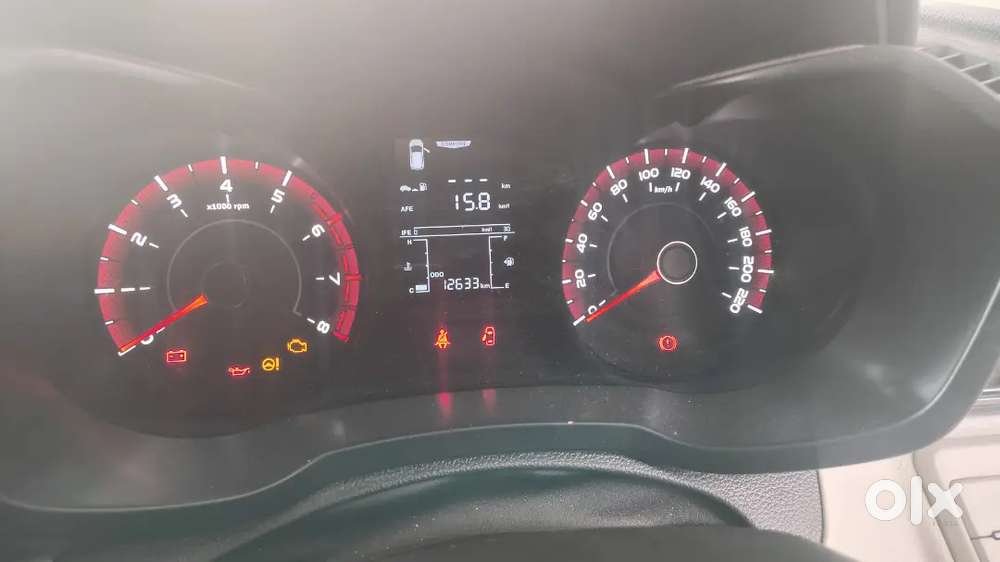 Mahindra Xuv 3xo 2025 Petrol 12633 Km Driven