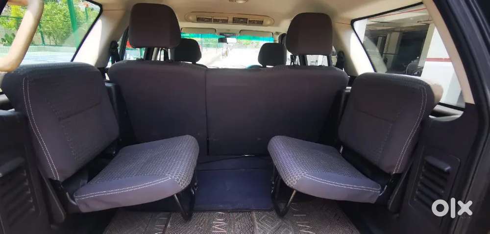 Tata Safari Storme 2015