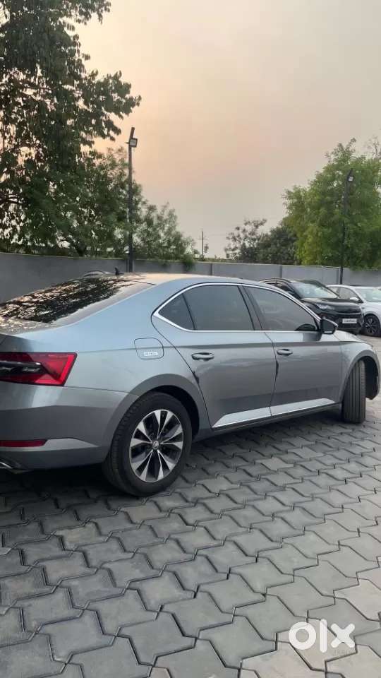 Skoda Superb 2.0 L&k Tsi At, 2021, Petrol
