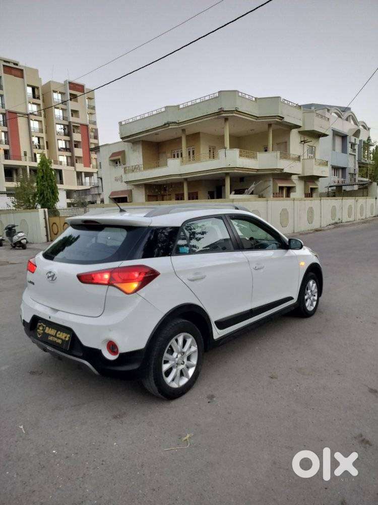 Hyundai I20 Active 1.2 Sx Dual Tone, 2015, Cng & Hybrids