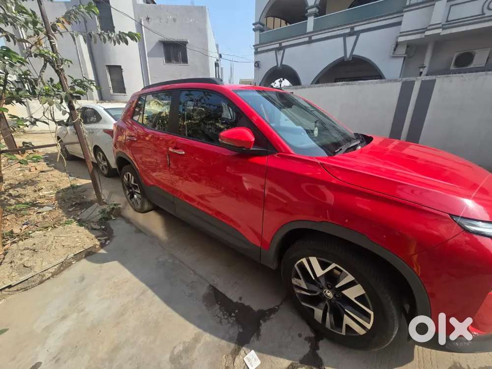 Skoda Kylaq 2025 Petrol Well Maintained Red Colour