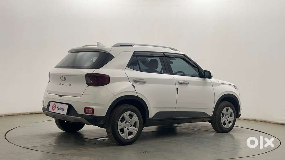 Hyundai Venue 1.2 S Plus, 2021, Petrol