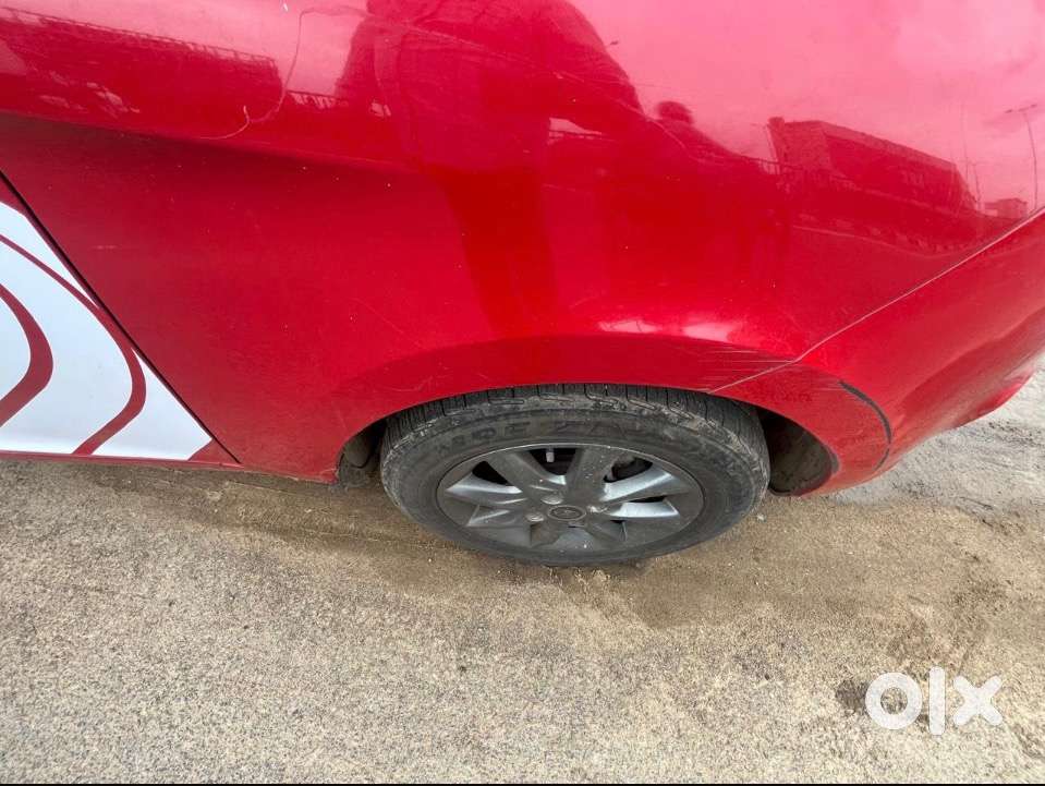 Tata Bolt Petrol 2017
