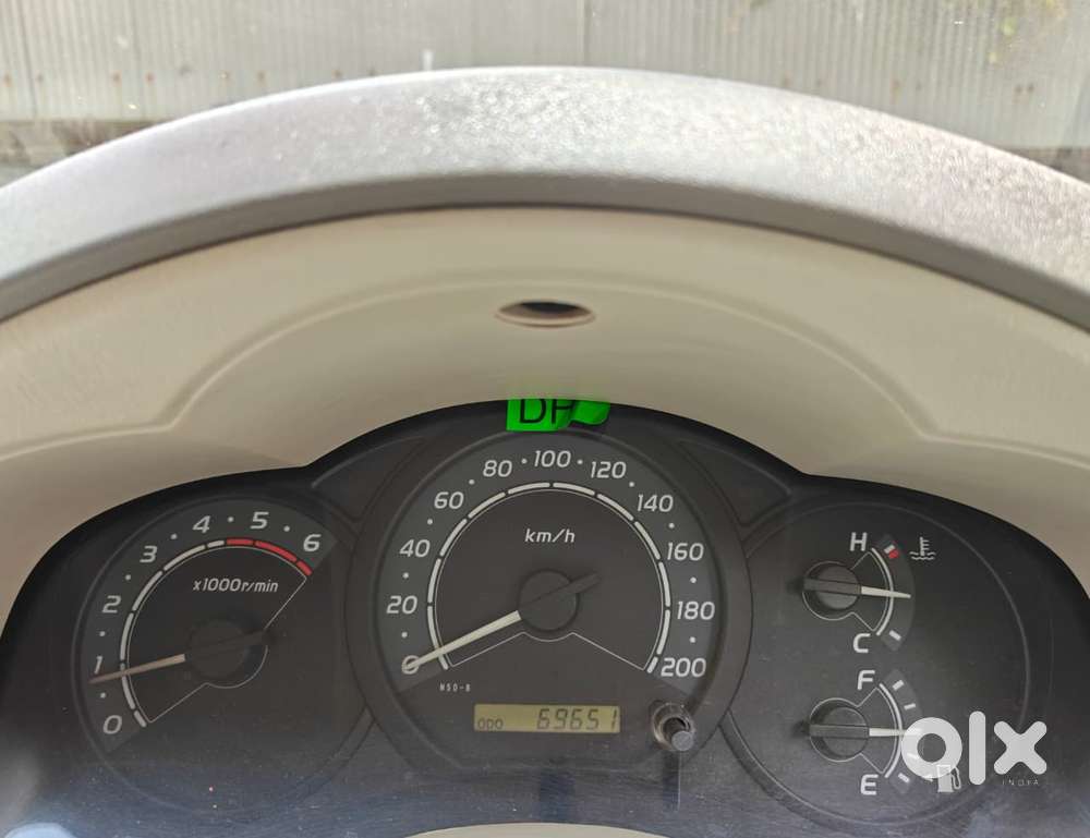 Toyota Innova 2009-2011 2.5 Gx 8 Str Bsiv, 2010, Diesel