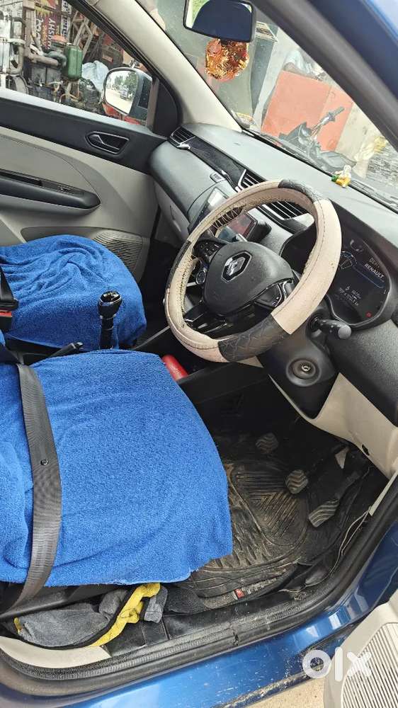 2022 Renault Triber Petrol Manual