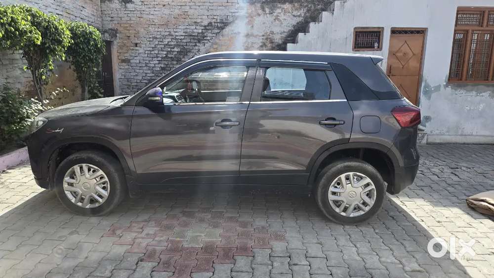 Maruti Brezza Lxi 2020