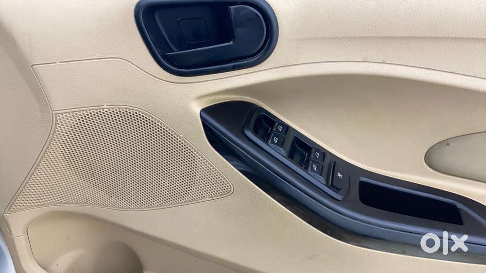 Ford Figo Aspire Titanium, 2016, Petrol