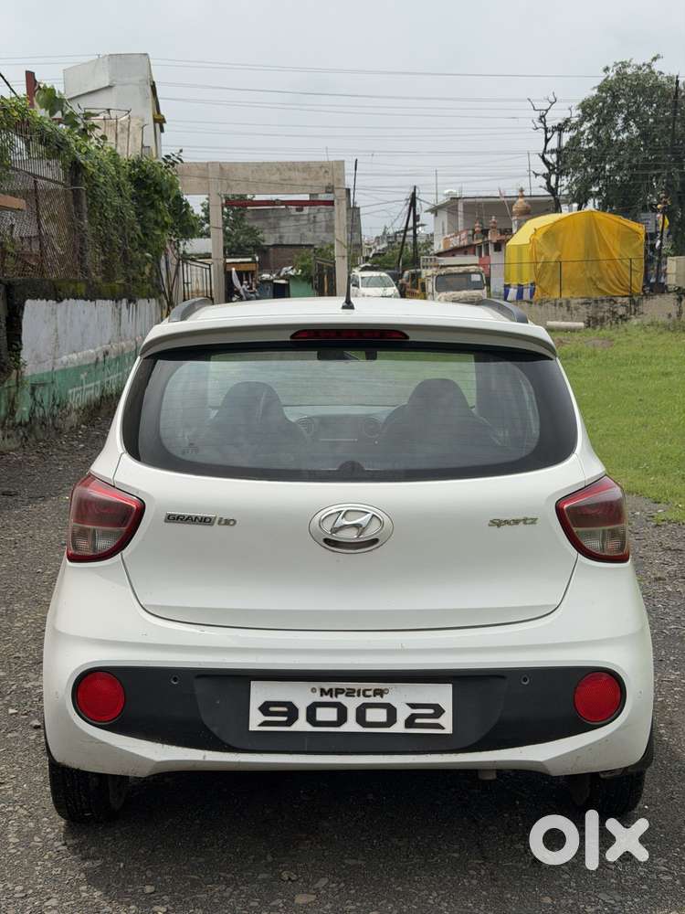 Hyundai Grand I10 Crdi Sportz Edition, 2019, Petrol