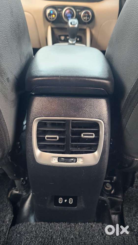 Hyundai Venue Sx Mt, 2022, Diesel