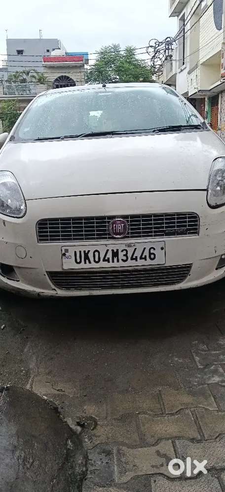 Fiat Punto Emotion 2012 Diesel Car