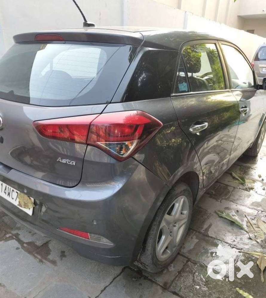 Hyundai I20 2017 Petrol  Well Maintained  64,000 Km