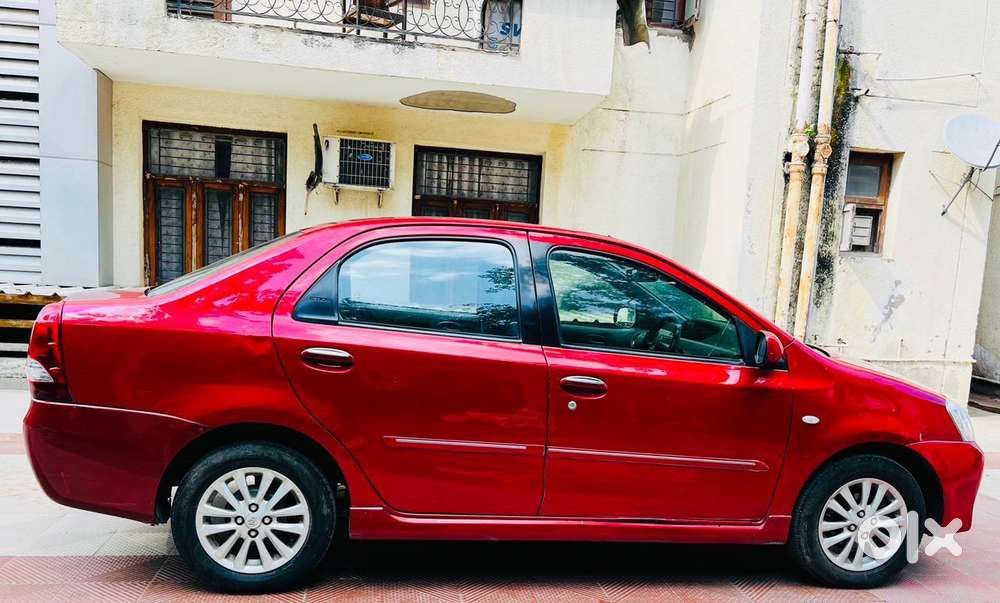 Toyota Etios Cross 1.2l G, 2011, Petrol
