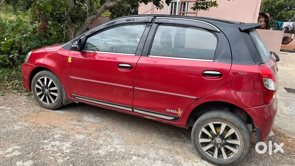 Toyota Etios Liva J 2016