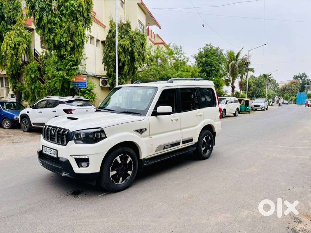 Mahindra Scorpio Classic 2.2 S 11 Mt 7 Str, 2023, Diesel