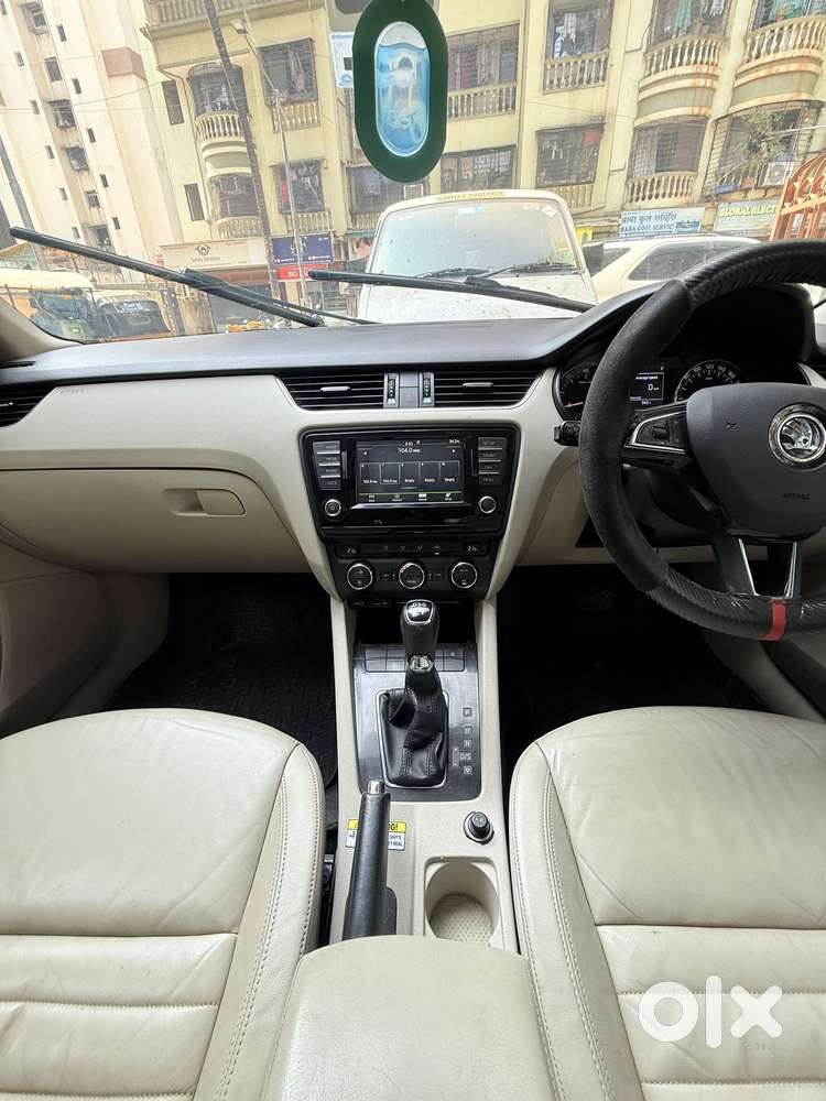 Skoda Octavia Style Plus 1.8 Tsi At, 2017, Petrol