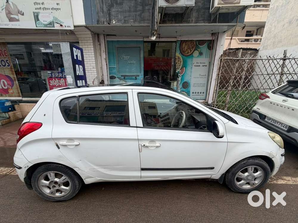 Hyundai I20 Sportz Petrol 2011