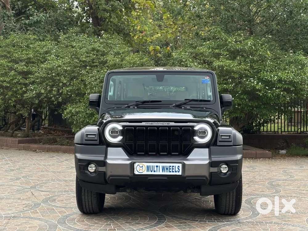 Mahindra Thar Roxx, 2025, Petrol
