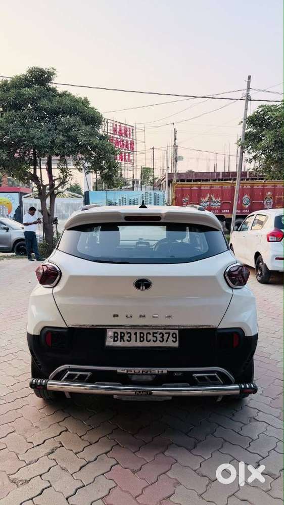Tata Punch Accomplished Mt Sunroof, 2025, Petrol