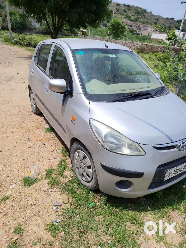 .i 10 Car Hai Best Hi Chalne Me