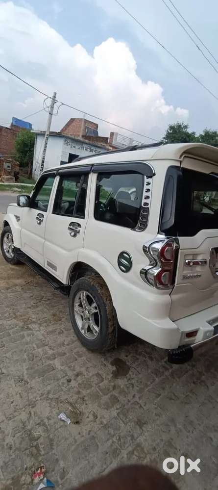 Mahindra Scorpio Diesel 2017 S.10 Urjent Sele