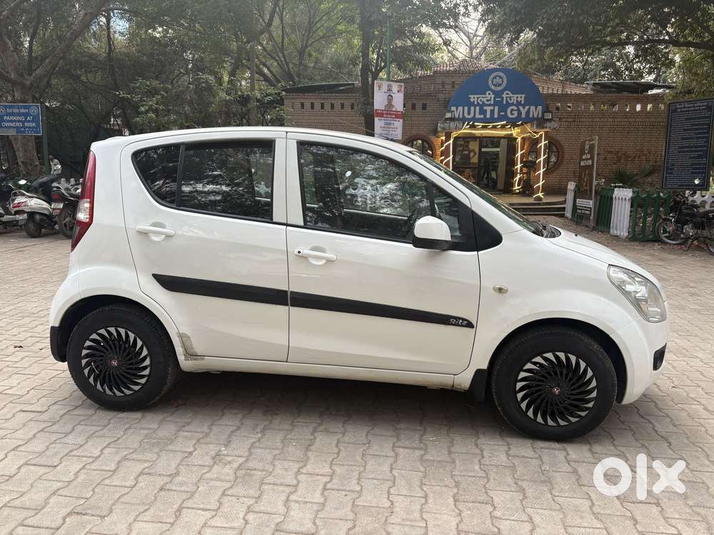 Maruti Suzuki Ritz Lxi, 2012, Petrol