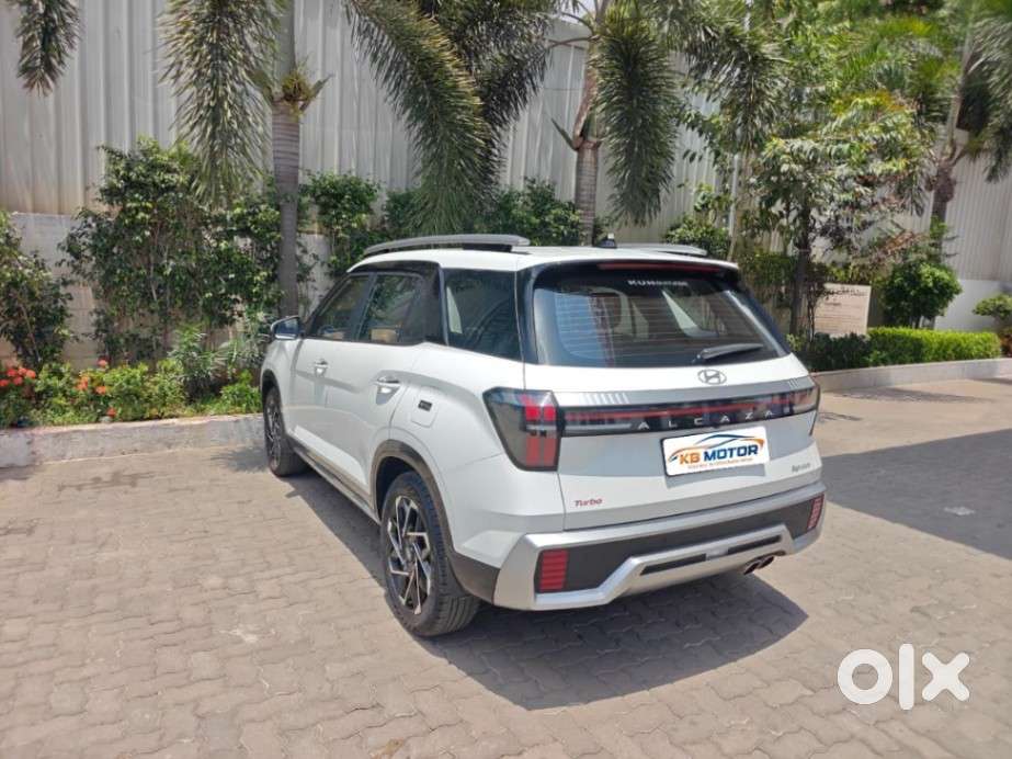 Hyundai Alcazar Signature 1.5 Petrol Dct 6str, 2024, Petrol