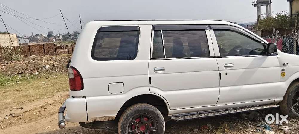 Tavera Lt 2.5
Top Model