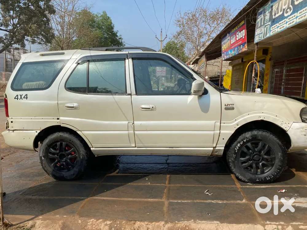 Tata Safari 2010 Diesel 100000 Km Driven