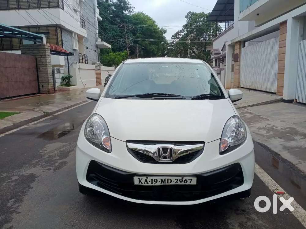 Honda Brio 2013 Petrol Well Maintained
