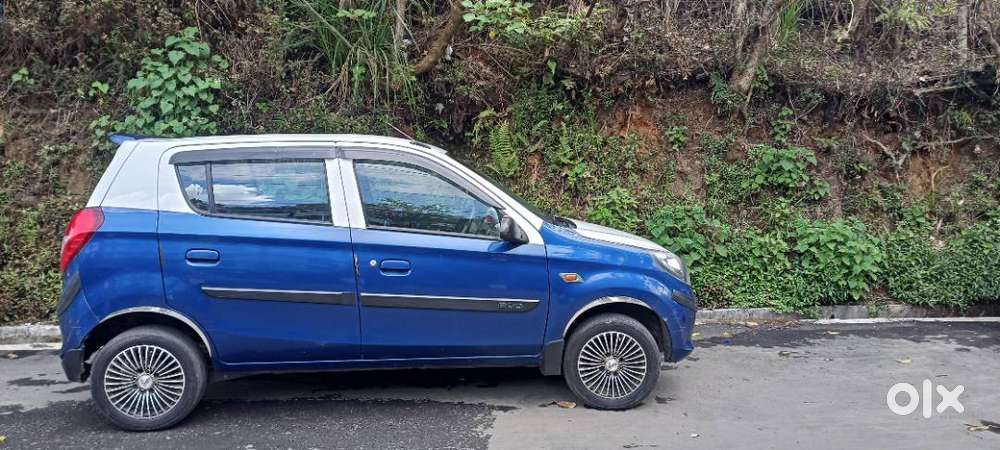 Alto 800 With Full Alloys And Rear Camera