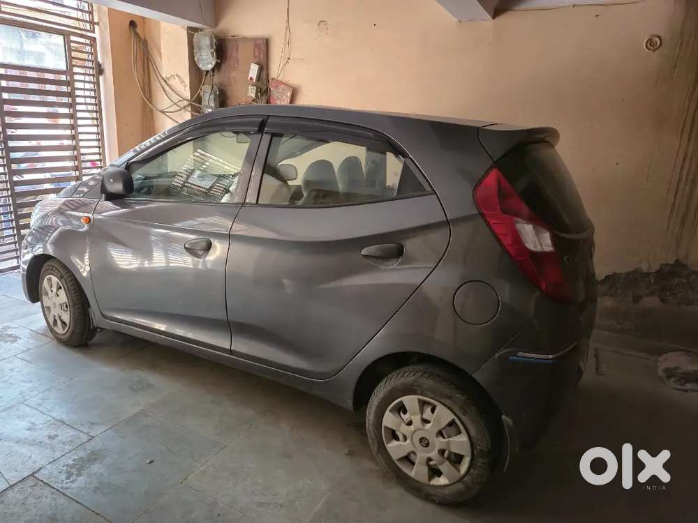 Hyundai Eon 2017 Petrol 52300 Km Driven