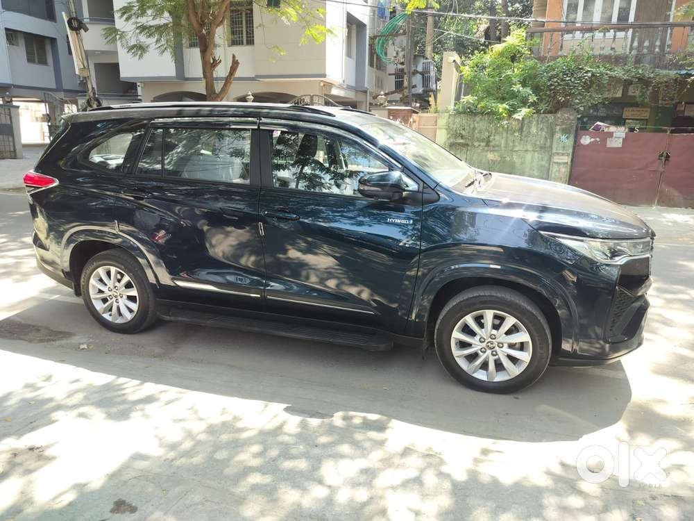 Toyota Innova Crysta