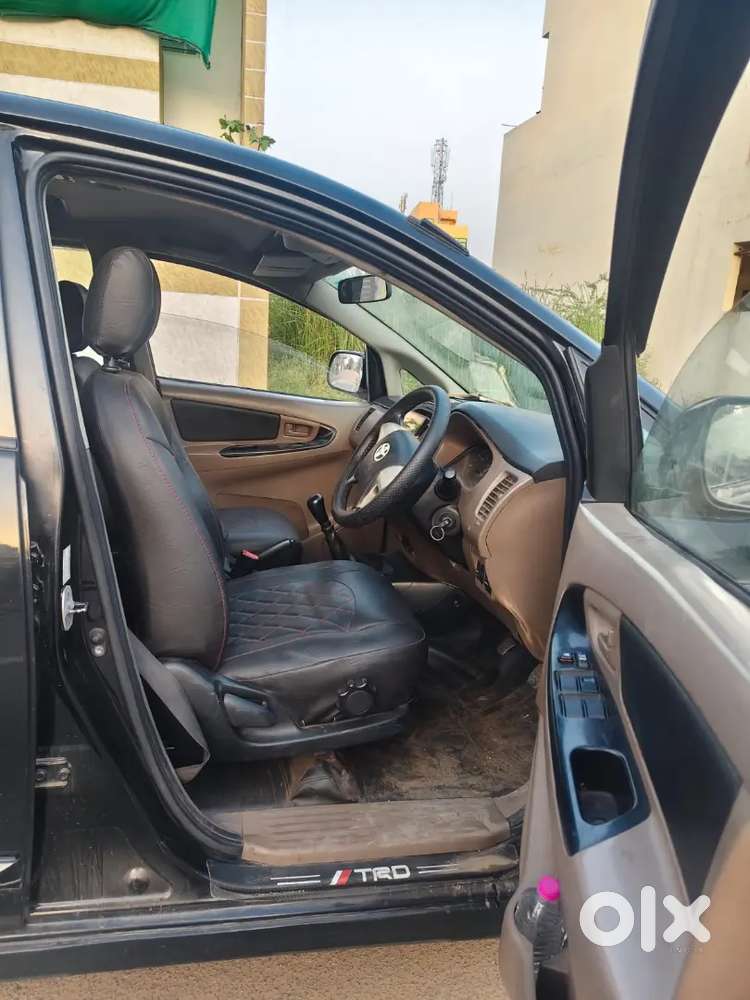 Toyota Innova E4 2.5 G 2016 Diesel 92000 Km Driven
