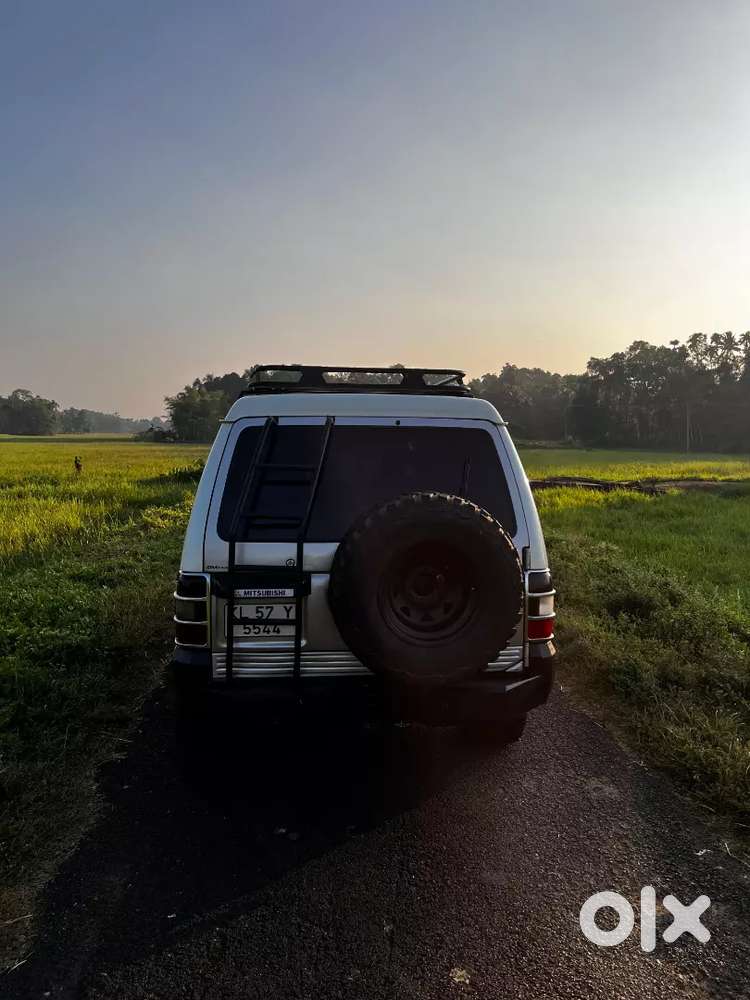 Mitsubishi Pajero Glx  2007 Diesel 137000 Km Driven