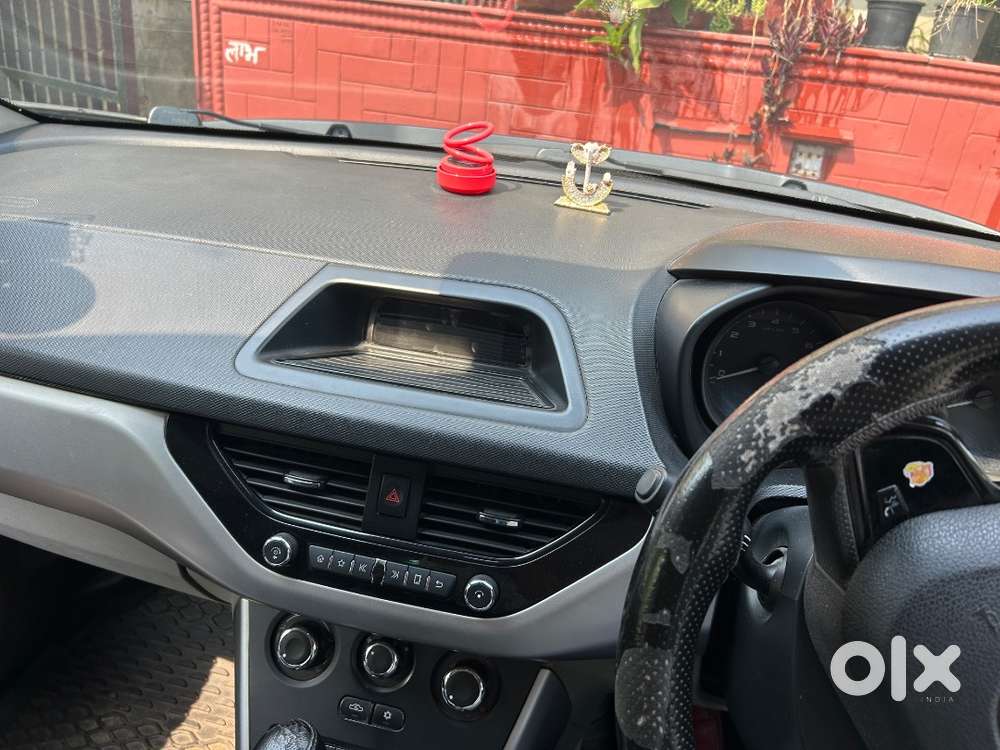 Tata Nexon 2018 Petrol Well Maintained New Condition