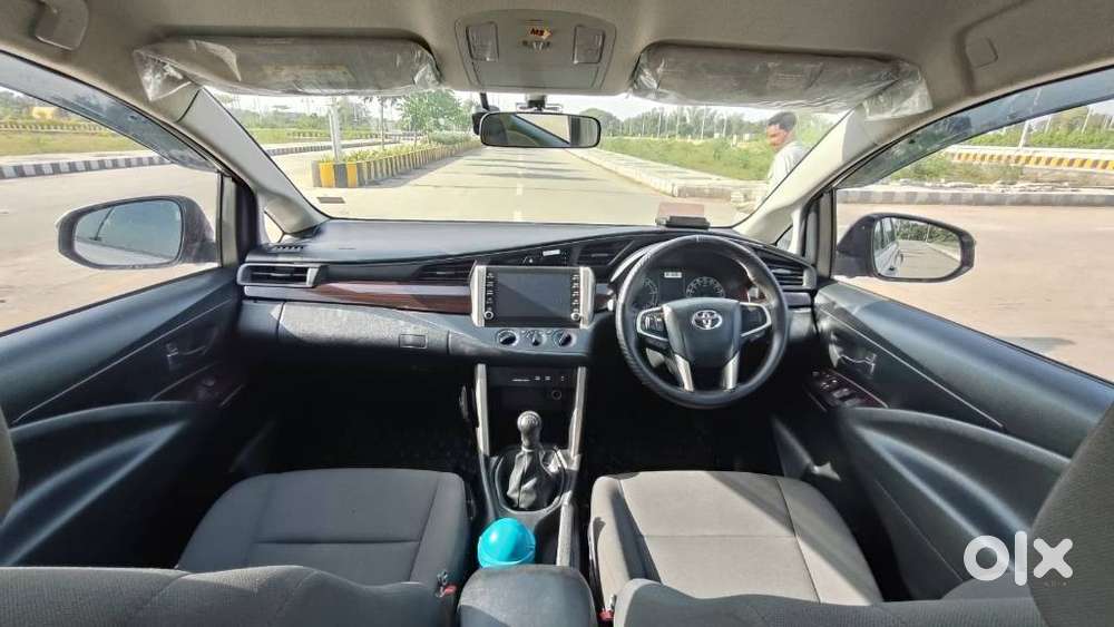 Toyota Innova Crysta [2020-ongoing] 2.7 Gx Mt 8 Str, 2024, Diesel