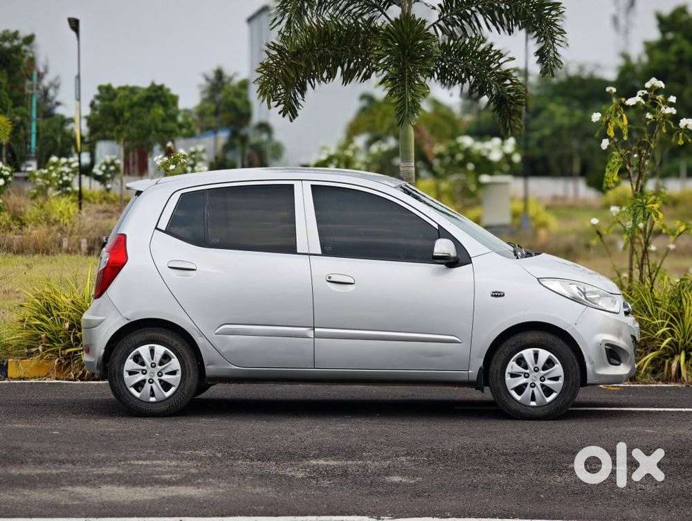 Hyundai I10 Sportz At, 2011, Petrol