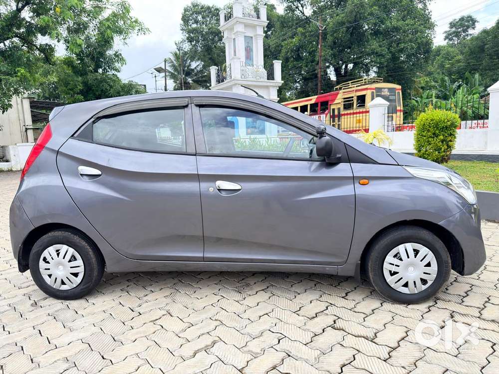 Hyundai Eon Era +, 2017, Petrol